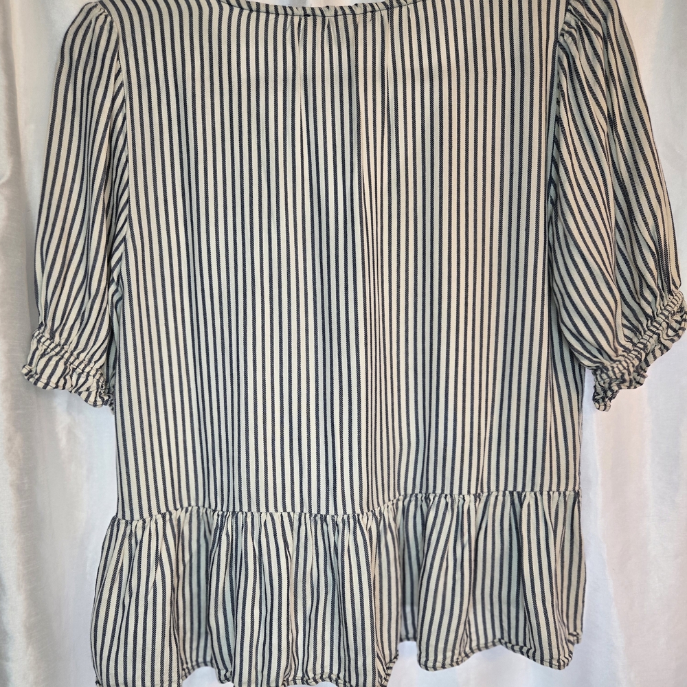 Striped V-Neck Ruffle Top - Picture 2 of 3